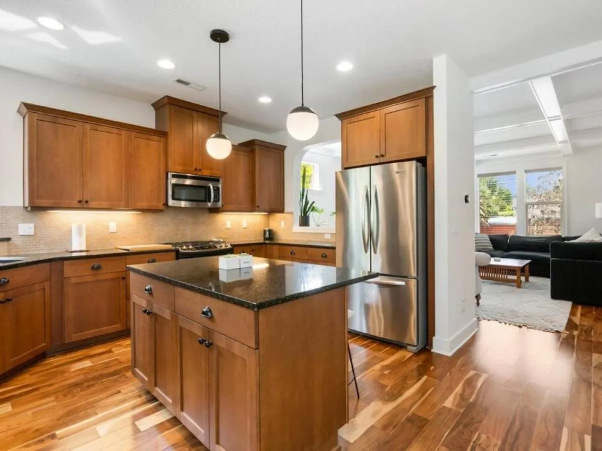 Urban Ne Pdx 3Bd Home Plus Bonus Room, Fenced Yard And Garage 포틀랜드 미국